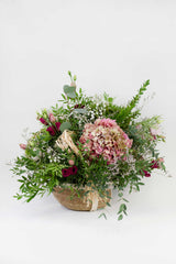 Korb mit frischen Blumen HERBSTFARBEN